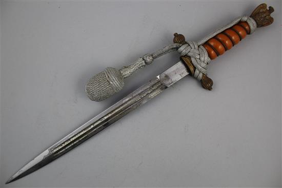 A German WWII Third Reich naval officers dagger, by F.W. Holler Solingen, overall 16.5in.